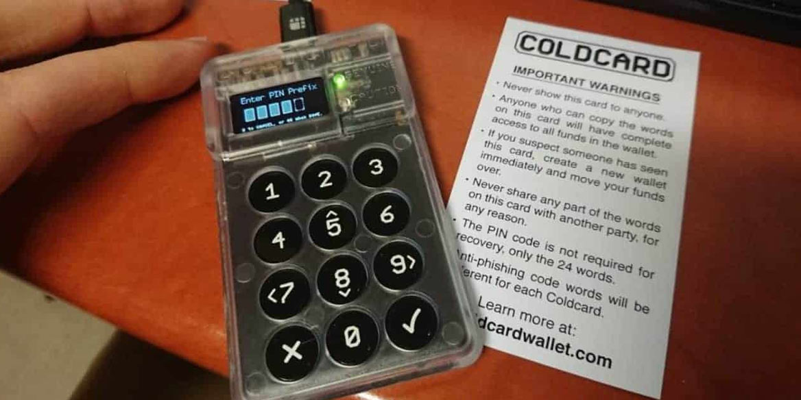 والت فیزیکی Coldcard Mk3